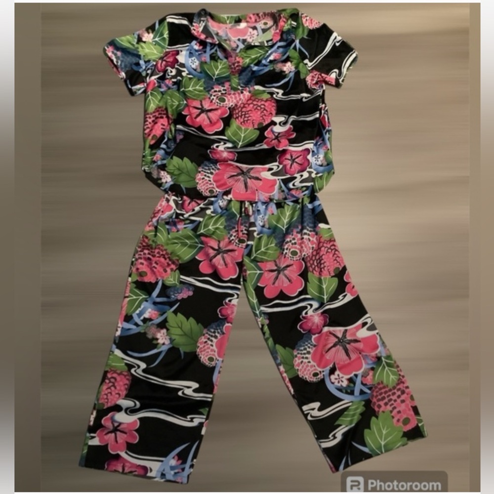 Natori Pajama Set